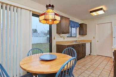 127 Applewood Dr, Swedesboro, NJ 08085 - photo 4