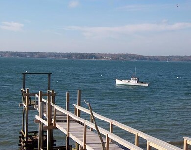 Waterfront/Dock/Pier.