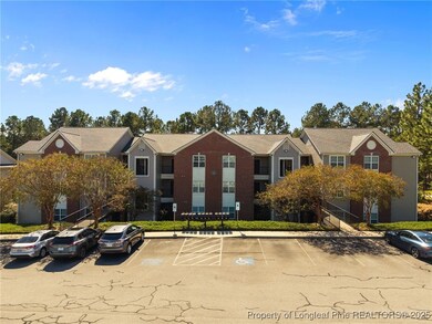 62 Gallery Dr unit 302, Spring Lake, NC 28390 - photo 2