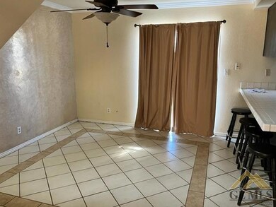 4401 Sonora Ct, Rosamond, CA 93560 - photo 5