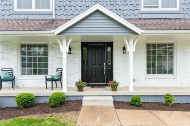 Great Curb appeal!