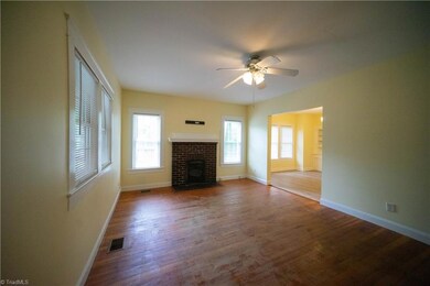 428 S Tradd St, Statesville, NC 28677 - photo 2