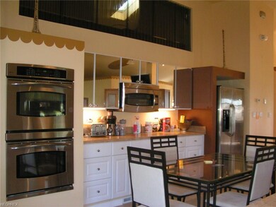 View 4 of the Kitchen area.
