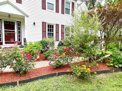 156 Mitchell Rd, Holliston, MA 01746 - photo 4