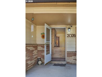 2026 W Scenic Dr, the Dalles, OR 97058 - photo 5