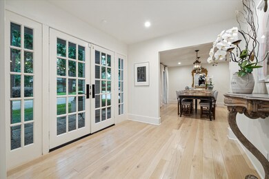 1 Twin Circle Dr, Houston, TX 77042 - photo 7