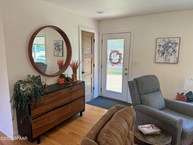 Front entry/LR