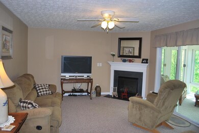 299 Scenic View Dr, Mount Washington, KY 40047 - photo 4
