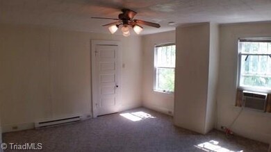 1515 W Northwest Blvd unit D, Winston Salem, NC 27104 - photo 3