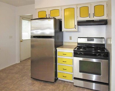 717 Kitchen View 3