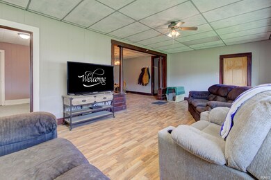 215 N Lincoln St, Galveston, IN 46932 - photo 5