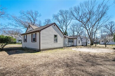 91 Park View Ave, Warwick, RI 02888 - photo 4