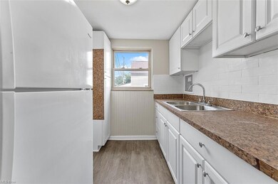 17703 Libby Rd unit 7, Maple Heights, OH 44137 - photo 7