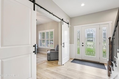 8-web-or-mls-Virginia Ave-S2806-008