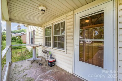 1221 Patterson St, Shelby, NC 28152 - photo 3