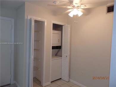 13951 Kendale Lakes Cir unit 208A, Miami, FL 33183 - photo 6