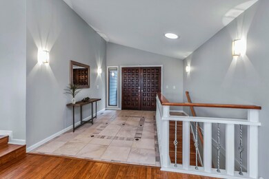 1916 NE Cliff Dr, Bend, OR 97701 - photo 4