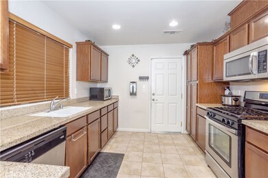 13721 Carol Way, Sylmar, CA 91342 - photo 5