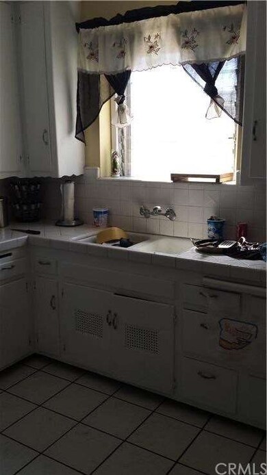 Front unit Kitchen
