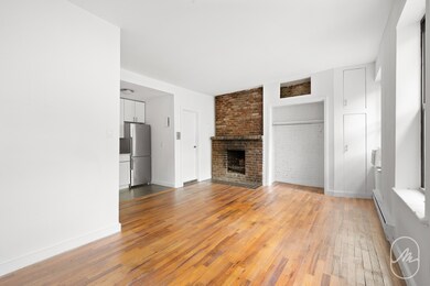 348 W 21st St unit 4-F, New York, NY 10011 - photo 5