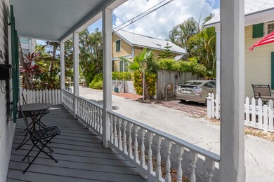 1120 Elgin BC Full--39