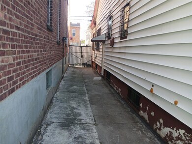 95-13 42nd Ave, Elmhurst, NY 11373 - photo 4