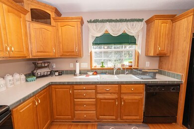69205 Garver Lake Rd Edw Kitchen 3