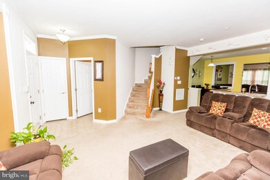 5200 Wyndholme Cir unit 1, Baltimore, MD 21229 - photo 4