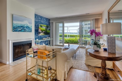 21 Stirling Cove unit E, Greenport, NY 11944 - photo 5