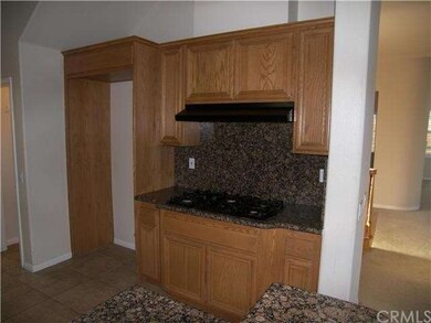 28470 Horseshoe Cir, Santa Clarita, CA 91390 - photo 6