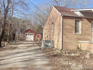 605 Broad St, Marble Hill, MO 63764 - photo 2