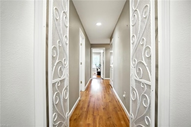 hallway entrance to bedrooms