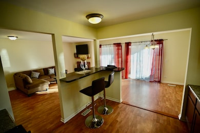 unlisted-address, Schaumburg, IL 60193 - photo 7