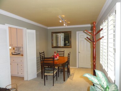2058 W Cambridge 2107