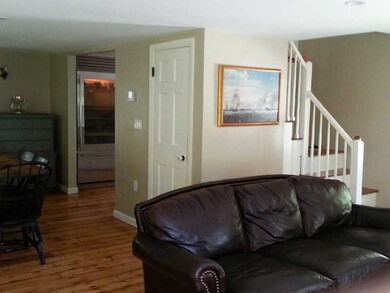 67 Adams Point Rd, Barrington, RI 02806 - photo 4