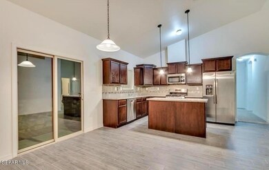 13623 Hazlewood St, El Paso, TX 79928 - photo 6