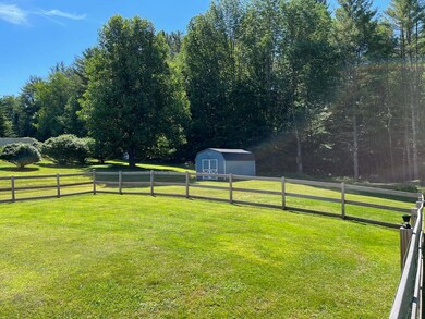 102 Meadowcrest Dr, North Clarendon, VT 05759 - photo 3