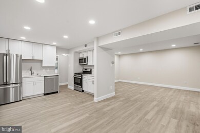 1664 Parkcrest Cir unit 201, Reston, VA 20190 - photo 7