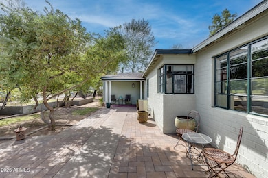 1542 W Edgemont Ave, Phoenix, AZ 85007 - photo 6