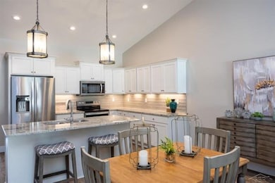 4070 Woodburn Ct unit 1, Saginaw, MI 48603 - photo 6