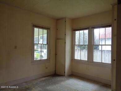 824 Bank Ave, New Iberia, LA 70560 - photo 5