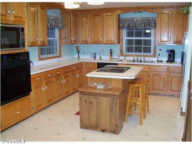 2630 N Oak Ln, West Point, VA 23181 - photo 3