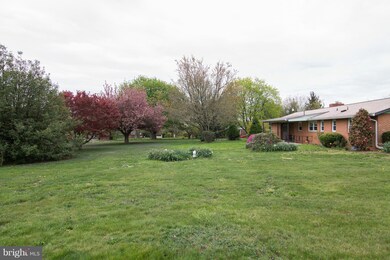 5901 Grace Lee Ave, Sykesville, MD 21784 - photo 2