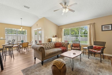 Natural light throughout