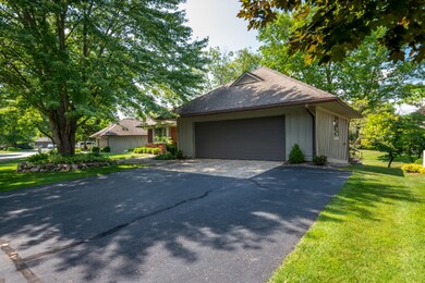6260 Heathmoor-1