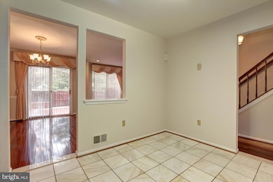 14946 Habersham Cir, Silver Spring, MD 20906 - photo 5