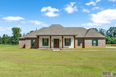 528 Plains-Port Hudson Rd, Zachary, LA 70791 - photo 2