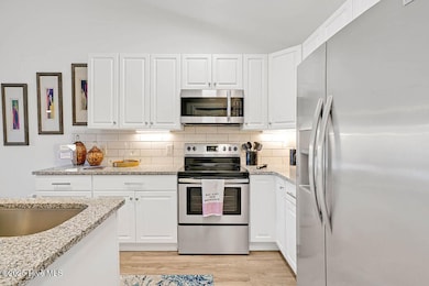 606 W Brown St unit K, Southport, NC 28461 - photo 7