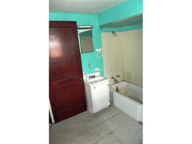 1710 Ferris Rd, Columbus, OH 43224 - photo 4