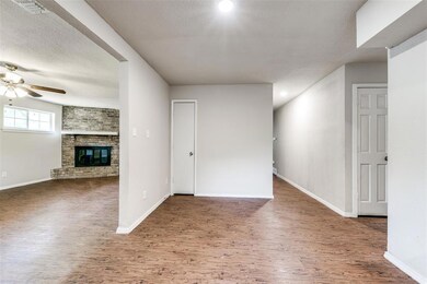 2124 Avis St, Mesquite, TX 75149 - photo 4